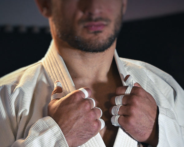 straps doigts pour le judo blanc 